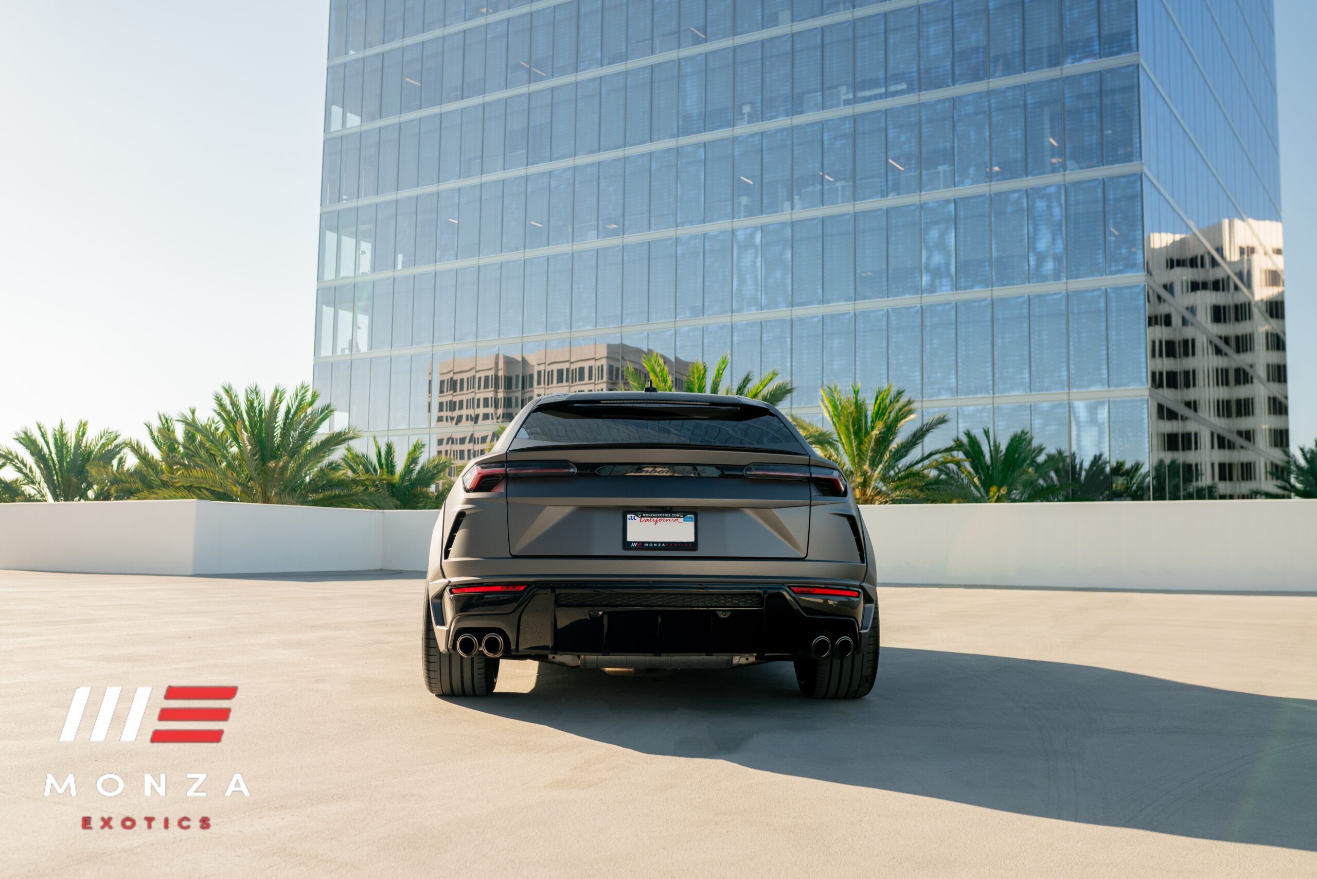 WIDE_BODY_URUS_SATIN_GREY-4-scaled